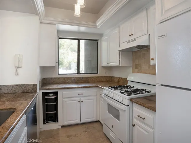 355 Pershing Drive B, Playa Del Rey, California 90293
