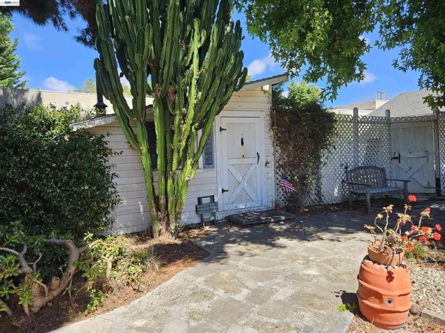 770 Grove Way, Hayward, California 94541