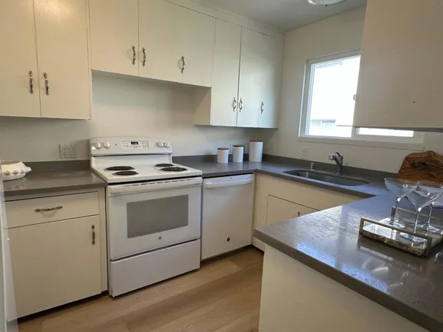 265 Waverley St, Menlo Park, California 94025