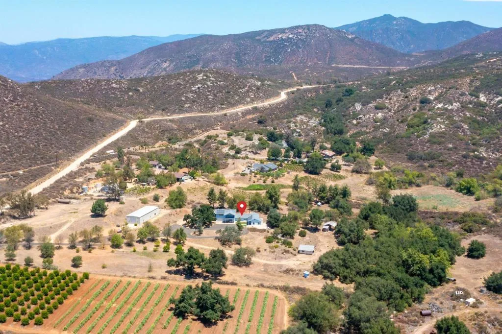 20899 Black Canyon Rd