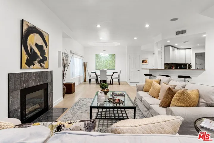 1160 Granville Avenue 108, Los Angeles, California 90049