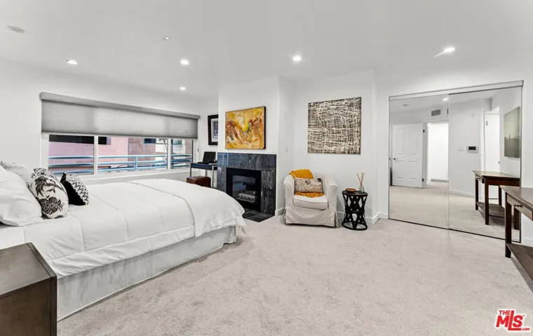 1160 Granville Avenue 108, Los Angeles, California 90049