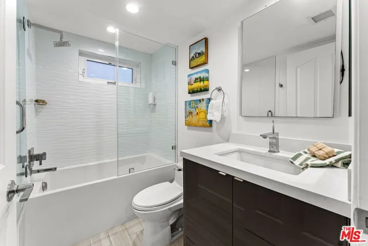 1160 Granville Avenue 108, Los Angeles, California 90049