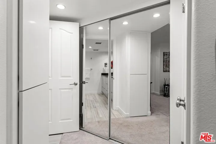 1160 Granville Avenue 108, Los Angeles, California 90049