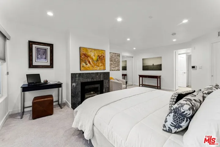 1160 Granville Avenue 108, Los Angeles, California 90049