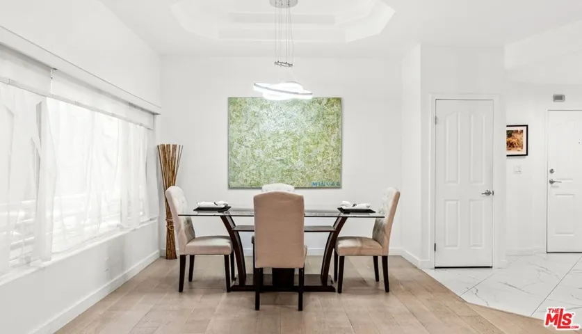 1160 Granville Avenue 108, Los Angeles, California 90049