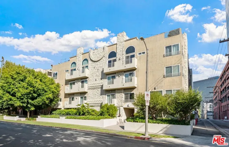 1160 Granville Avenue 108, Los Angeles, California 90049