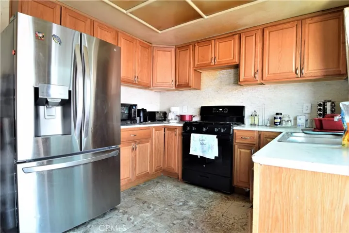 2905 E Avenue R11, Palmdale, California 93550