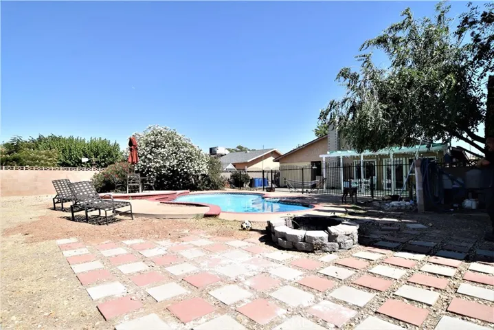 2905 E Avenue R11, Palmdale, California 93550