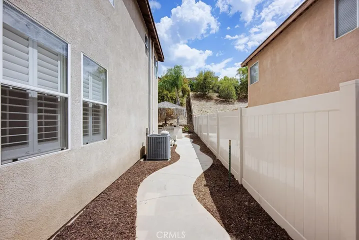 34027 Abbey Road, Temecula, California 92592