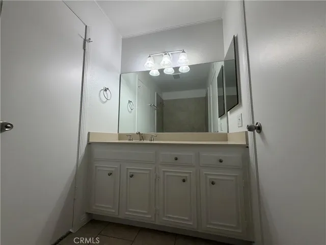 23767 Via Helina, Valencia, California 91355
