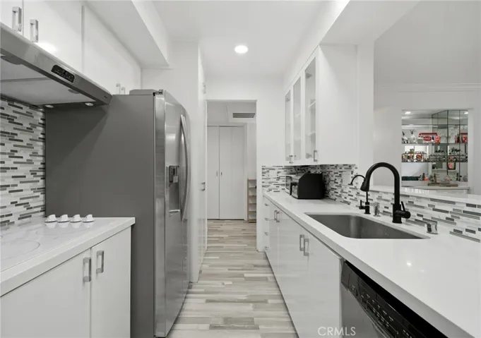 1277 S S Beverly Glen Blvd #107, Los Angeles, California 90024