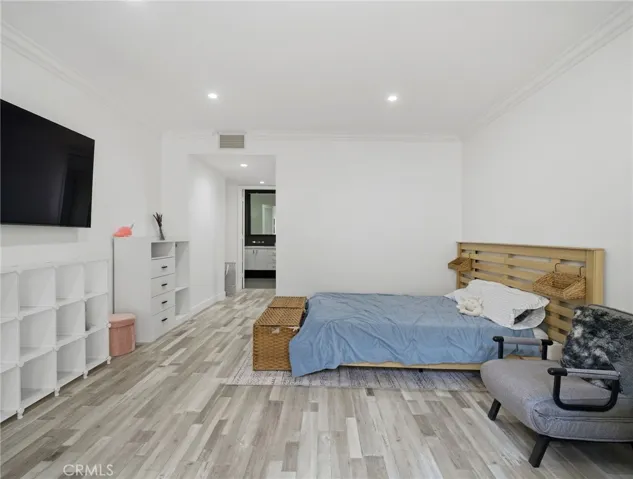 1277 S S Beverly Glen Blvd #107, Los Angeles, California 90024