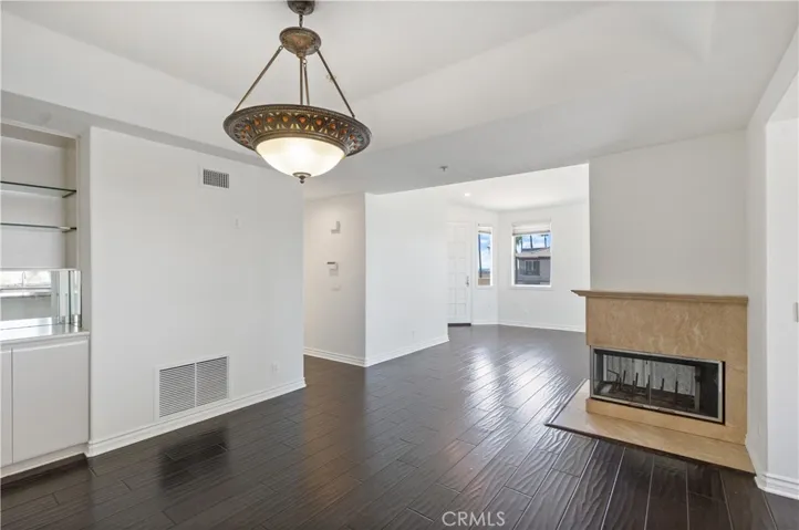 4167 Warner 301, Huntington Beach, California 92649