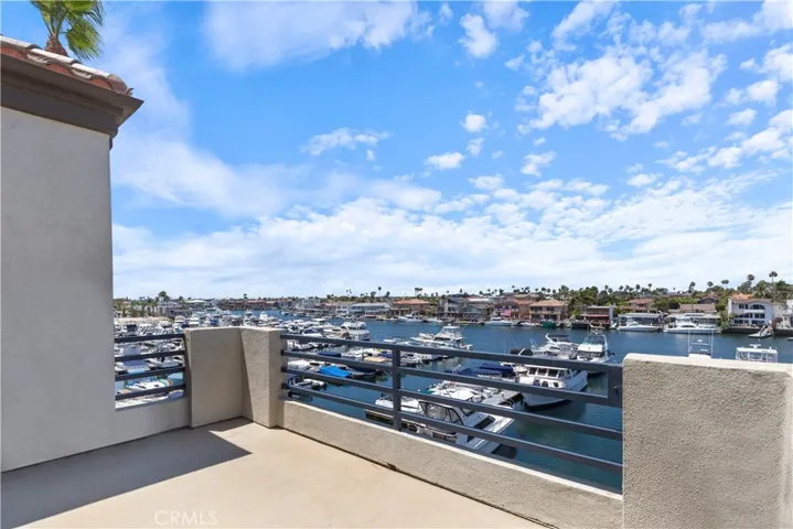 4167 Warner 301, Huntington Beach, California 92649