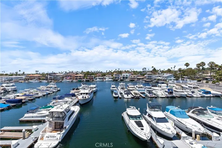 4167 Warner 301, Huntington Beach, California 92649
