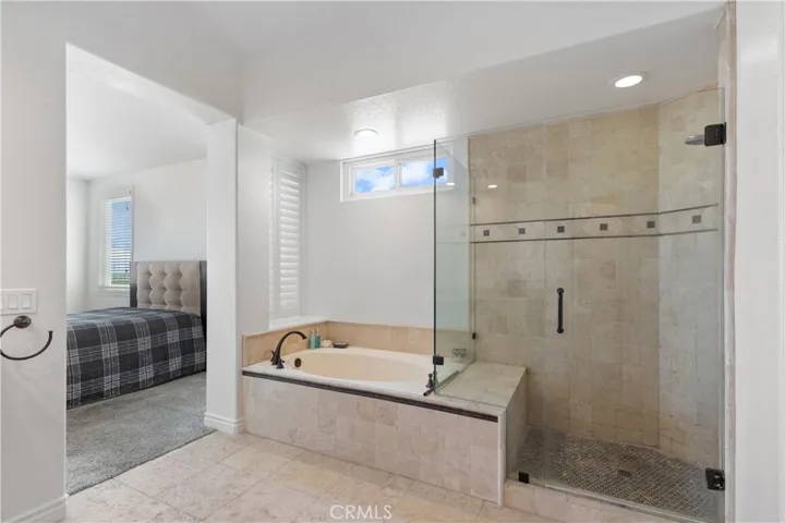 4167 Warner 301, Huntington Beach, California 92649