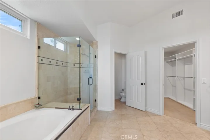 4167 Warner 301, Huntington Beach, California 92649
