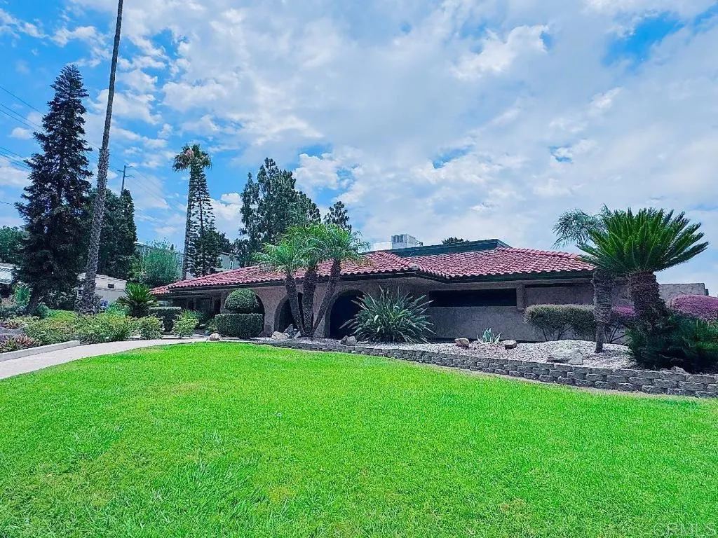 Green Valley's Clubhouse