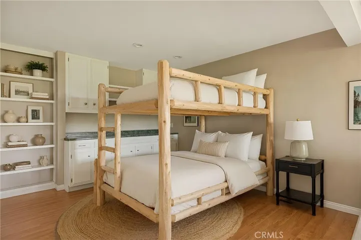 1360 Montreal, Lake Arrowhead, California 92352