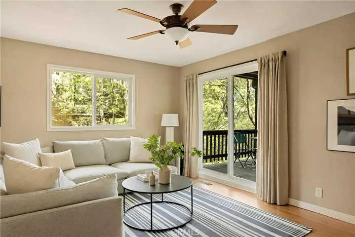 1360 Montreal, Lake Arrowhead, California 92352