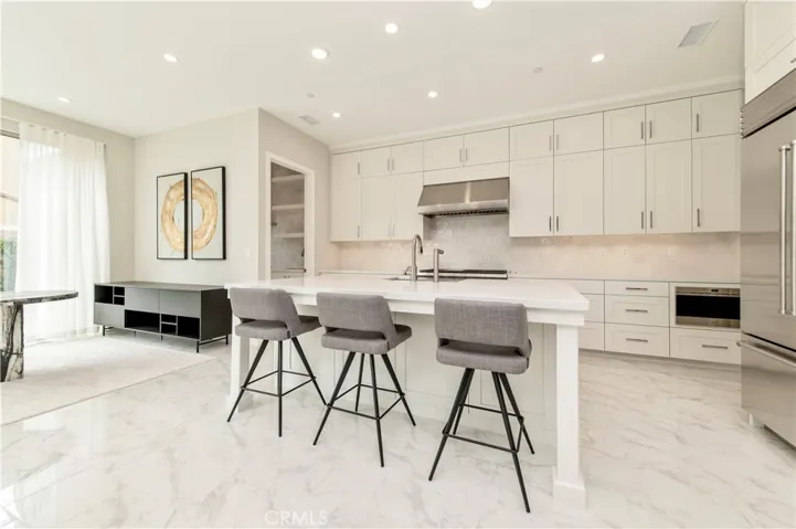 207 Coal Mine, Irvine, California 92602