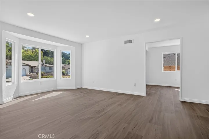 13877 Shablow Avenue, Sylmar, California 91342
