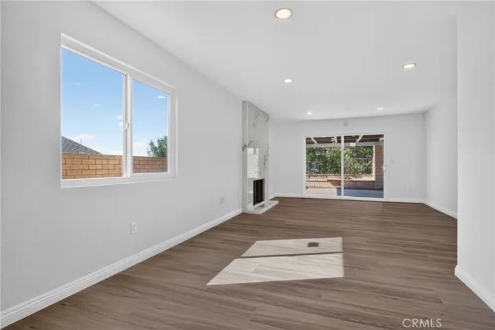 13877 Shablow Avenue, Sylmar, California 91342