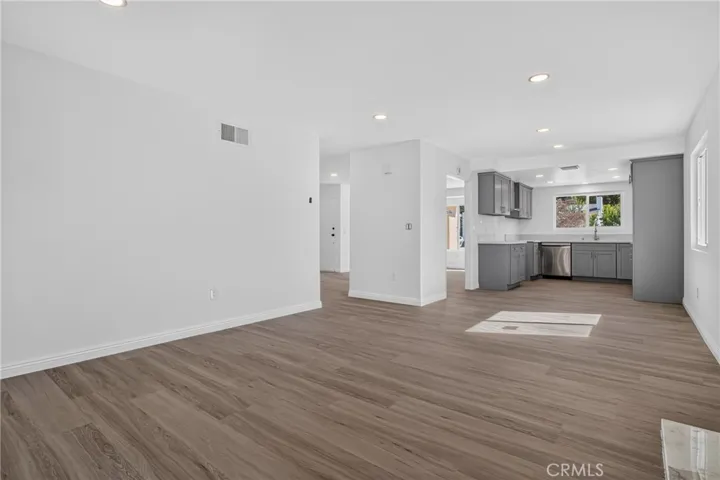 13877 Shablow Avenue, Sylmar, California 91342