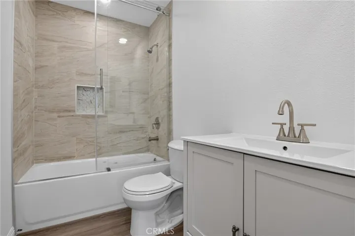 13877 Shablow Avenue, Sylmar, California 91342