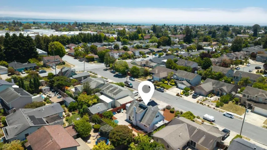 3325 Axford Road, Santa Cruz, California 95062