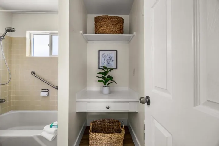 3325 Axford Road, Santa Cruz, California 95062