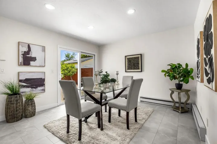 3325 Axford Road, Santa Cruz, California 95062