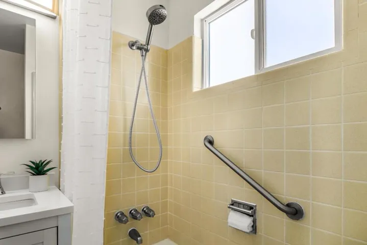 3325 Axford Road, Santa Cruz, California 95062
