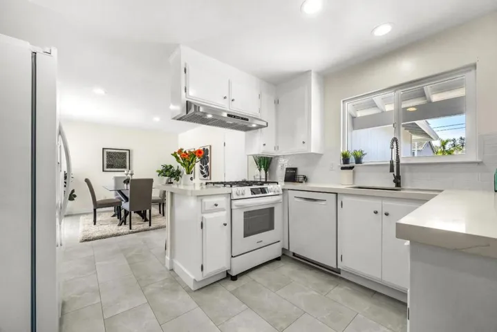 3325 Axford Road, Santa Cruz, California 95062