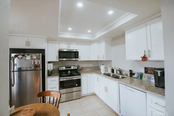1554 Border G, Corona, California 92882