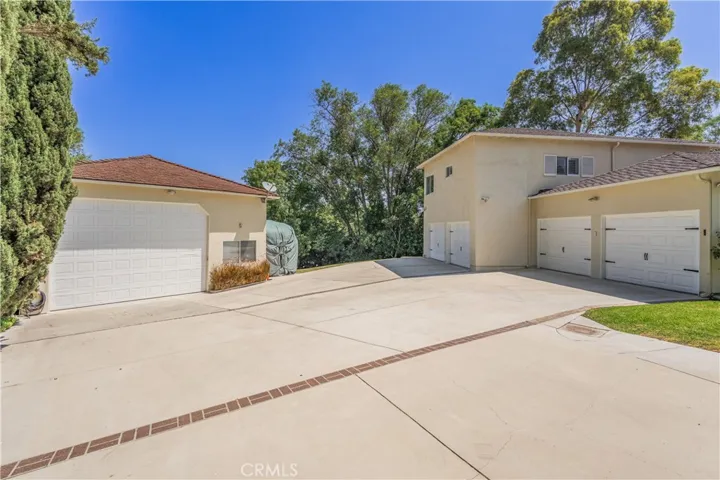 4 car garage