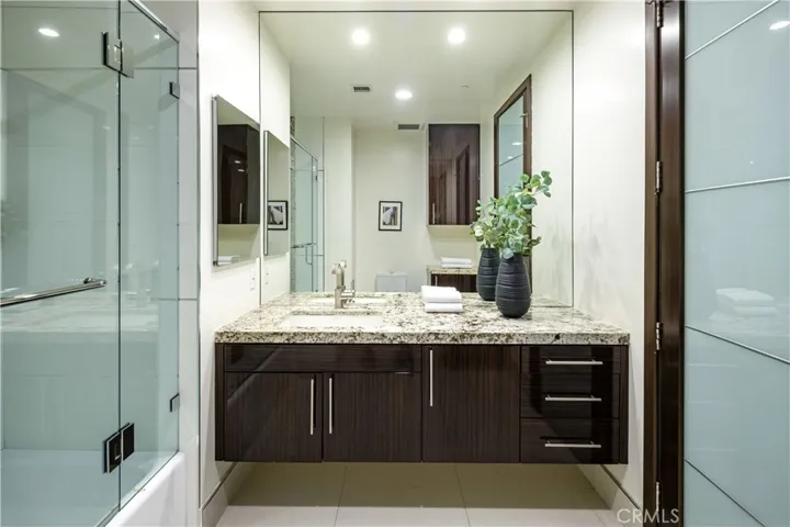1318 Roxbury S 210, Los Angeles, California 90035