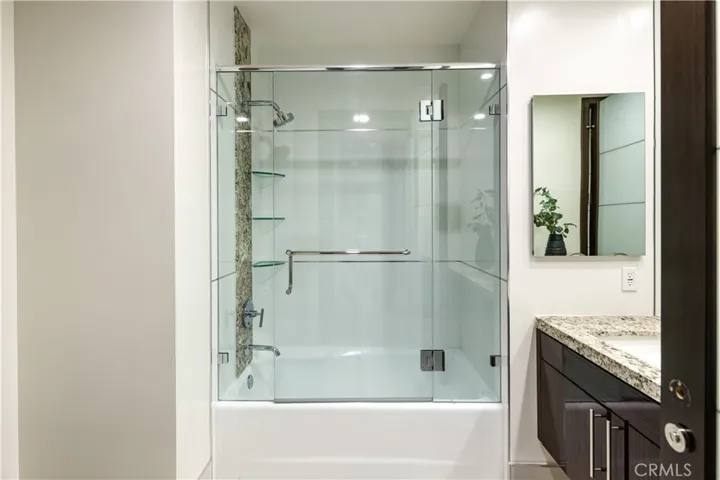 1318 Roxbury S 210, Los Angeles, California 90035