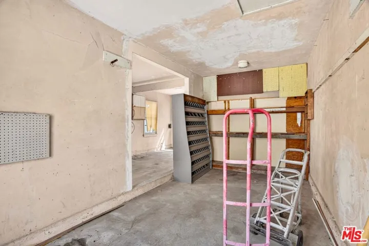 3701 Inglewood Boulevard, Los Angeles, California 90066