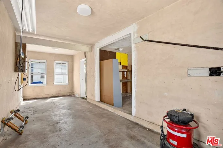 3701 Inglewood Boulevard, Los Angeles, California 90066