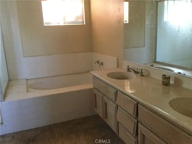 2060 Cedar Glen Drive, Corona, California 92879