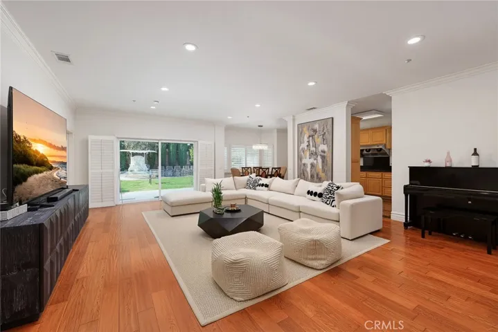 43 W Naomi Avenue, Arcadia, California 91007