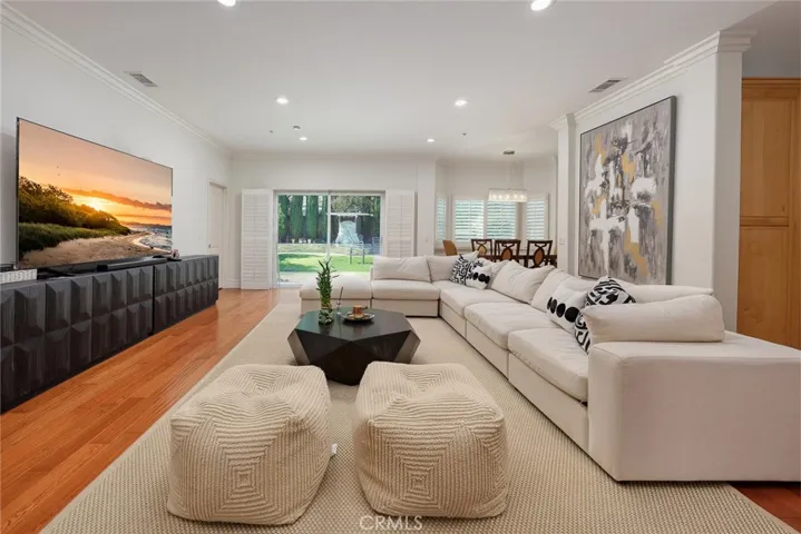 43 W Naomi Avenue, Arcadia, California 91007