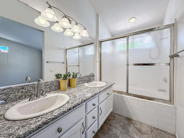 fBedroom2 Ensuite5