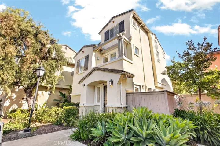 6 Madagascar, Irvine, California 92618