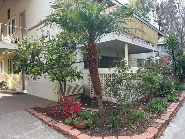 163 Avenida Majorca B, Laguna Woods, California 92637