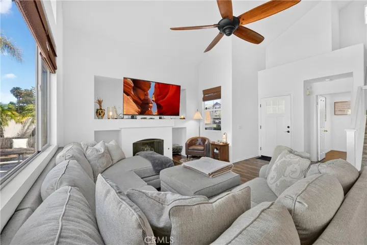 21 Calle Del Mar, Rancho Santa Margarita, California 92688