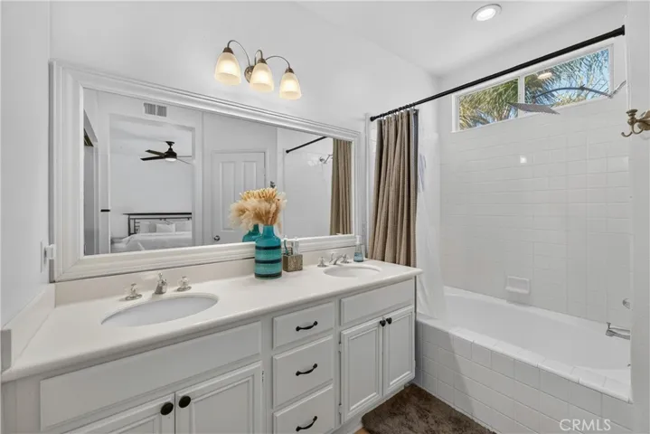 21 Calle Del Mar, Rancho Santa Margarita, California 92688