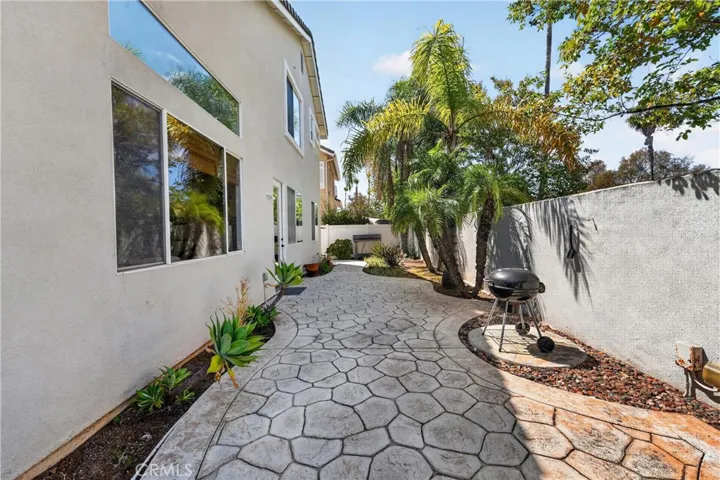 21 Calle Del Mar, Rancho Santa Margarita, California 92688